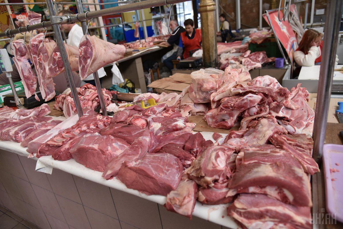 Зокрема, в залежності від регіону України, яловичина подорожчала на 30%, а свинина - на 15%