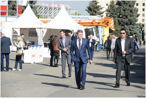 Також виставку відвідає делегація представників російських підприємств, виробників обладнання для нафтогазовидобутку за сприяння ОЮЛ «Союз машинобудівників Казахстану» і делегації представників Корейської Асоціації Машинобудівників (KOAMI)